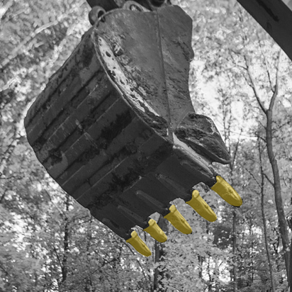 EXCAVATOR BUCKET TEETH & ADAPTERS